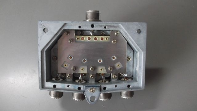アンテナ切替器 ＤＡＩＷＡ ＣＳ－４０１修理